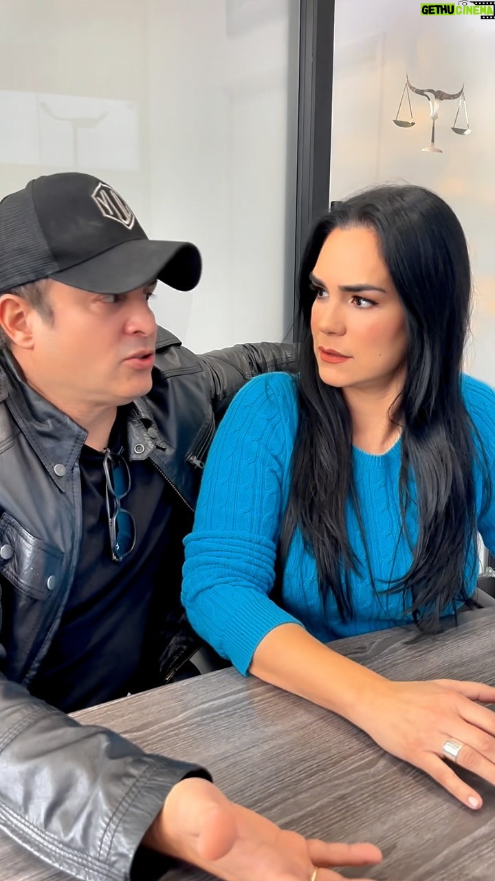 Scarlet Ortiz Instagram - Cuanto le duró a @yulburkle el “Yo no aguanto Masss” 😂 mientras @robertdominguez está clarito en cómo funciona todo 😅🙌🏻👏🏻 Felizzz vierne!!