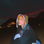 Clara Galle Instagram - The environment that brings out the softness in me, not the survival in me!! 💙 
🐸 enero en Londres y Tenerife 🐸 wiii cute days