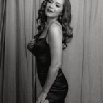 Sarah Drew Instagram - I had such a blast doing this photo shoot with @justinnunezstudio before heading out to the #eveningbeforeemmyparty ! @dannidoesit (hair) and @courthart1 (makeup) absolutely amazed me with their old Hollywood glam!! Thank you @aliraegroves for being the best date ever!!!! Love you so much!