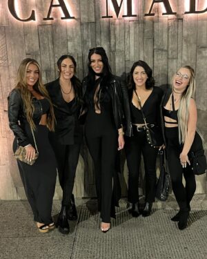 Amanda Saccomanno Instagram - Girls weekend celebrating @sonyadevillewwe & @fit_tonicassano 💒 💍 

@yaonlylivvonce 
@briana_c21