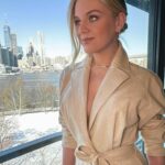 Kelsea Ballerini Instagram - if a travel day pickle has one fan, it is me. if a travel day pickle has no fans, i am dead.