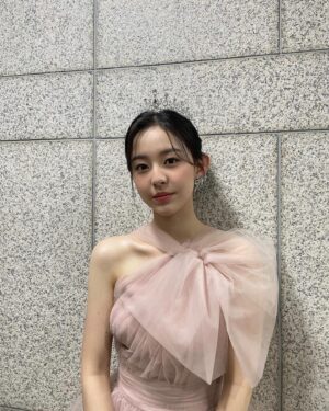 Park Ji-hu Instagram - 🎀🌷👛💗