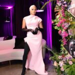 LeToya Luckett Instagram - ✨LAST NIGHT✨

I had a tiiiime hosting the red carpet & backstage pass for @urbanonehonors

#BestinBlack

Photographer || @dreanicolephotography