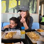 Paula Echevarría Instagram - Resumen de domingo.. mamá 🐔 y sus 🐥🐣