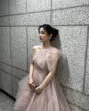 Park Ji-hu Instagram - 🎀🌷👛💗