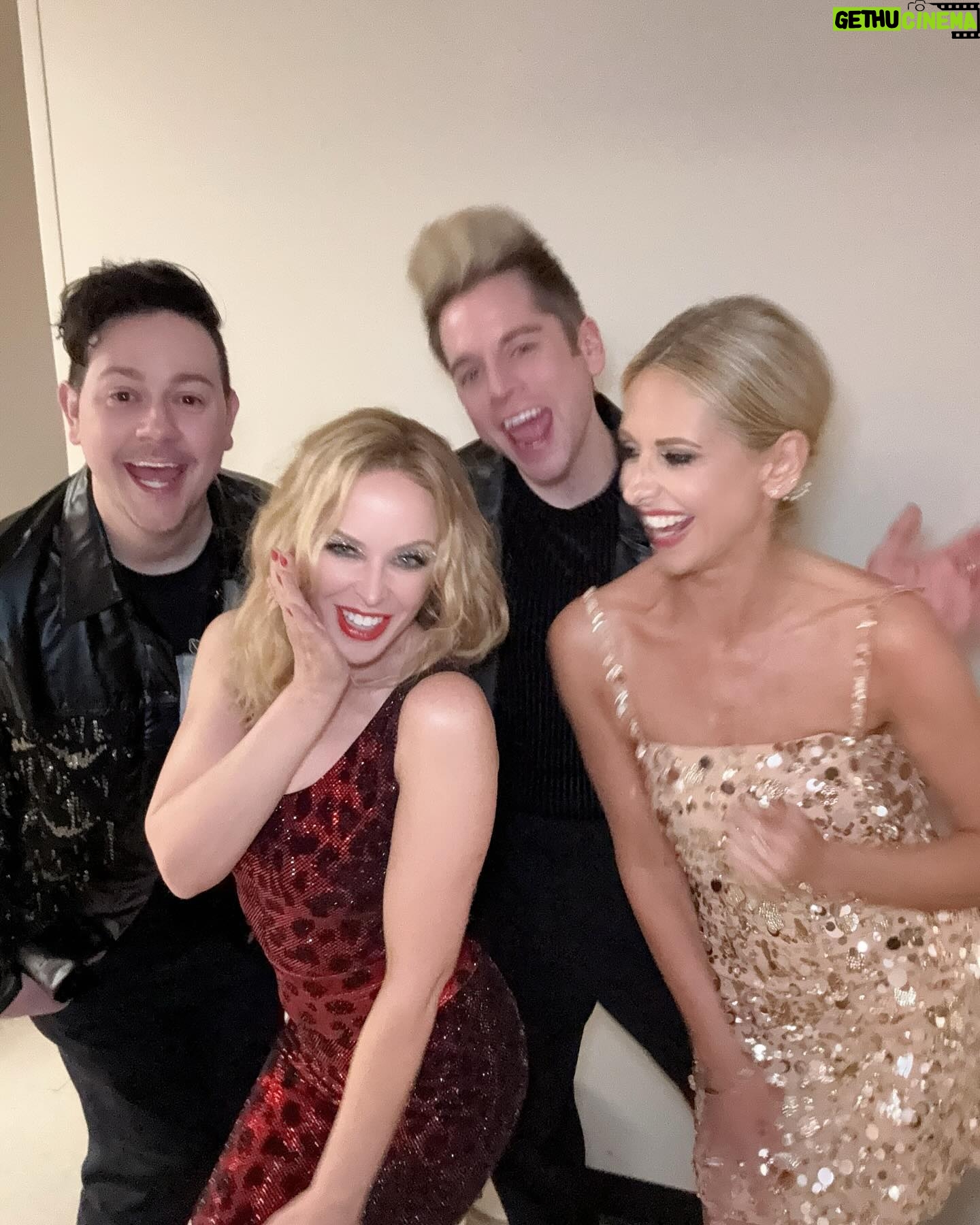 Sarah Michelle Gellar Instagram - Vegas high!! If you can, go see @kylieminogue at @venetianvegas The theatre they built @voltairelv is amazing. It’s a major vibe. Best night with my boys and the woman I call #mother