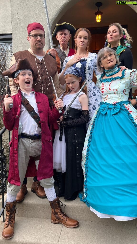 Sarah Drew Instagram - Micah’s birthday party was EPIC as per usual. #nightofmystery created a FABULOUS murder mystery party full of swashbuckling, intrigue, bribing and …. Murder….. as you can see- this crew doesn’t mess around when it comes to costumes!! Happy birthday Micah! 12 looks good on you 🏴‍☠️🏴‍☠️🏴‍☠️🏴‍☠️ @nightofmystery