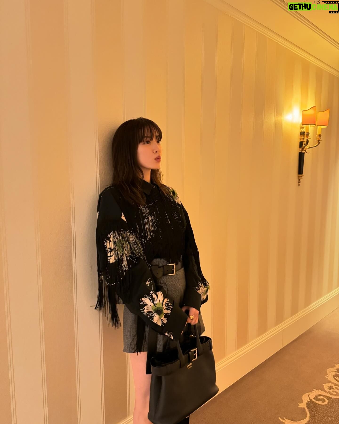 Mei Nagano Instagram - ・
PRADA🎀🧡🌹
#PradaFW24