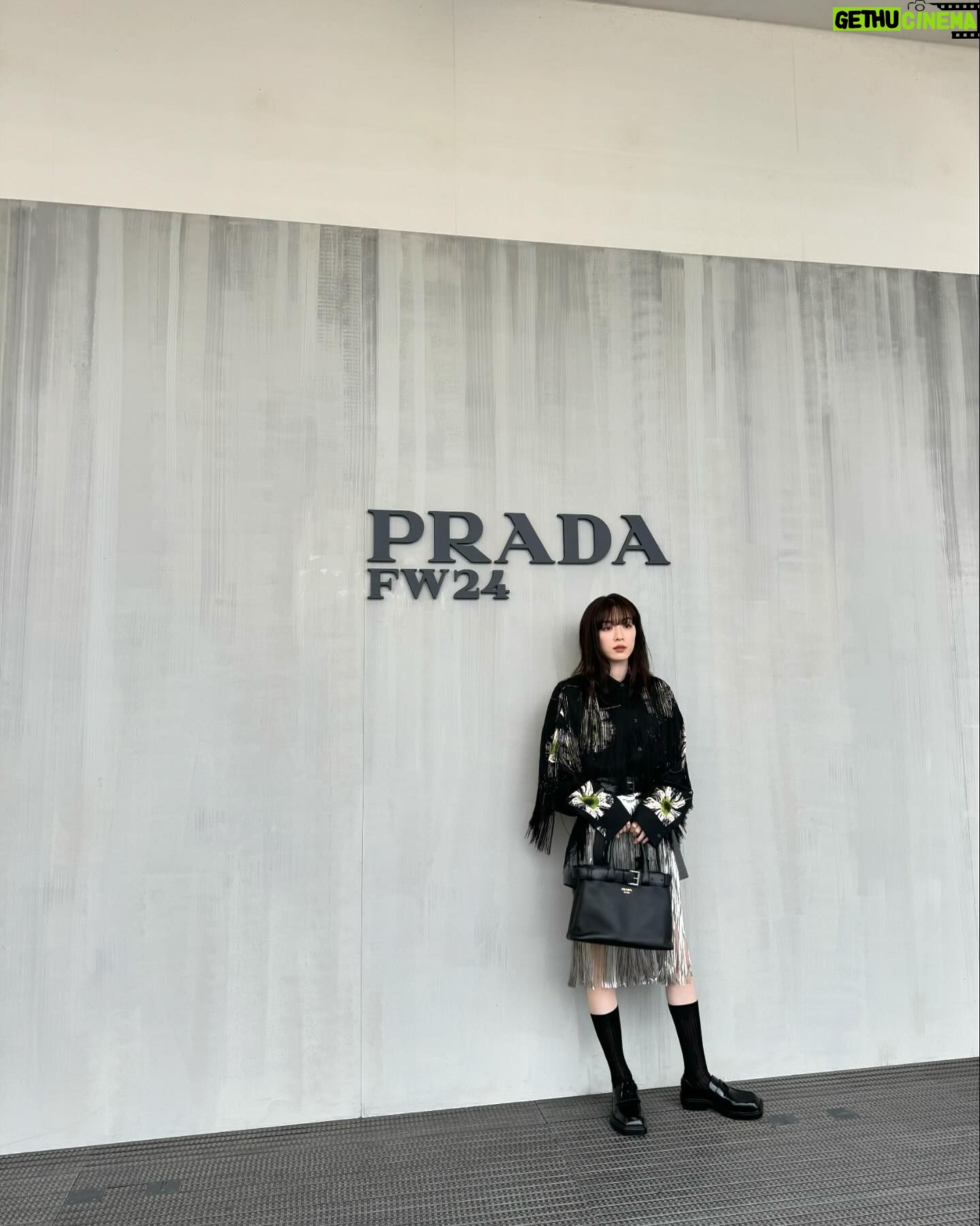 Mei Nagano Instagram - ・
PRADA🎀🧡🌹
#PradaFW24