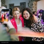 Elizabeth Banks Instagram - Who doesn’t love a good house party? 😉 As the #SundanceFilmFestival kicks off today, we’re looking back at our time in Park City last year where @elizabethbanks and @archerroosewines toasted to female filmmakers with the help of our friends at @unitedtalent. Cheers to all of the films premiering at the festival this year!