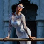 Lamitta Frangieh Instagram - I think everything in life is Art, how you dress @catchall.official , how you smile , the way you love someone,how you walk.. 

📸 @hossamelhalwagy_photography 
Use my code LAF15 to save 15$
.
.
.
#lamittafrangieh #lady #elegance #iconic #historical #authentic #love #europeanlook #vintage
