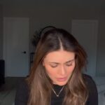Daniela Calle Instagram - Tu Nombre - disponible este viernes 26 de enero!

Que emoción que por fin la van a poder escuchar y tener en sus manos! Contando los dias… ⏰