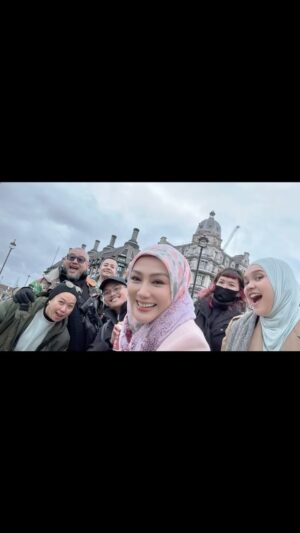 Erra Fazira Instagram - HARIMAU MALAYA mengaum di London katanyaaa.. 🐯🙈😆