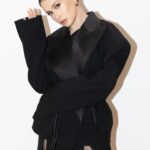 Anna-Maria Sieklucka Instagram - Nazywam ten rok - rokiem ósemki. Czas początków i nieskończoności, przeplatającymi się marzeniami wraz z wyzwaniami, spokojem ducha i spontaniczności. 
Nie mogę doczekać się lutego i wydarzeniami, które będą miały miejsce 🤍
Ostatnio ładowałam baterie w Andaluzji, dziś wita mnie słoneczna Polska, a jak myślicie które destynacje przede mną..? 🤍
Pięknego tygodnia Drodzy 🌠
.
.
.
📸 @skotnickann 
💄 @horeshko__ 
styl @epuzer