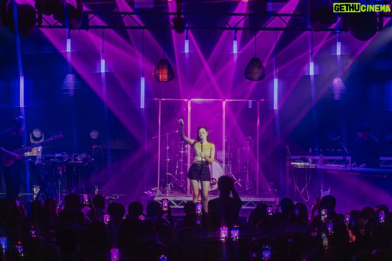 Violette Wautier Instagram - Kicking off our Australia Tour with Melbourne. You are incredible! Thank you for welcoming me to my very first time in Australia with so much love💜