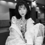 Riisa Naka Instagram - 昭和風ヘアメイクとスタイリング
新鮮でかわちくて楽しいな🤍💎✨🫶🏻

hair&make @nasup 💄
styling @shofurukawa_ 👗

今日はついによる10時から
不適切にもほどがある！ @futeki_tbs 
第一話放送するよ〜🥳
今日は寒いから
みんな早くお家に帰って
ふてほどみてね❤️

大笑いして温まろう🥰