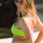 Jésica Cirio Instagram - 🩷👙☀️💚
@cocotdufour