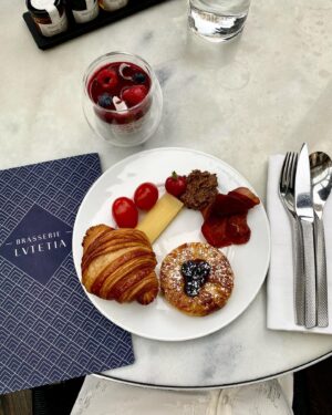Amina Khalil Instagram - Never wanna leave @hotellutetia … and never ever wanna leave Paris ! 🇫🇷♥️