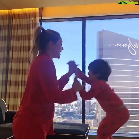 Sherlyn - 23.3K Likes - Para nosotros es un día más... para los niños debe ser otro mágico día inolvidable de lo cortita que es su infancia, así que inventa más juegos, baila más, de vez en cuando no está mal desayunar helado, ni vestirse de pirata,crear momentos inolvidables para su vida esta en nuestras manos!