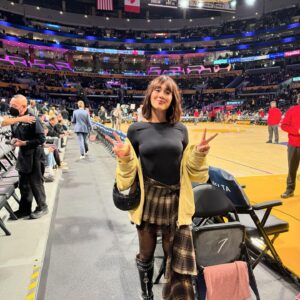 Aitana Instagram - 💛💜 @lakers 💜💛 🤝 de las mejores noches de mi vida 🥇🥇🥇🥇🥇🥇🥇