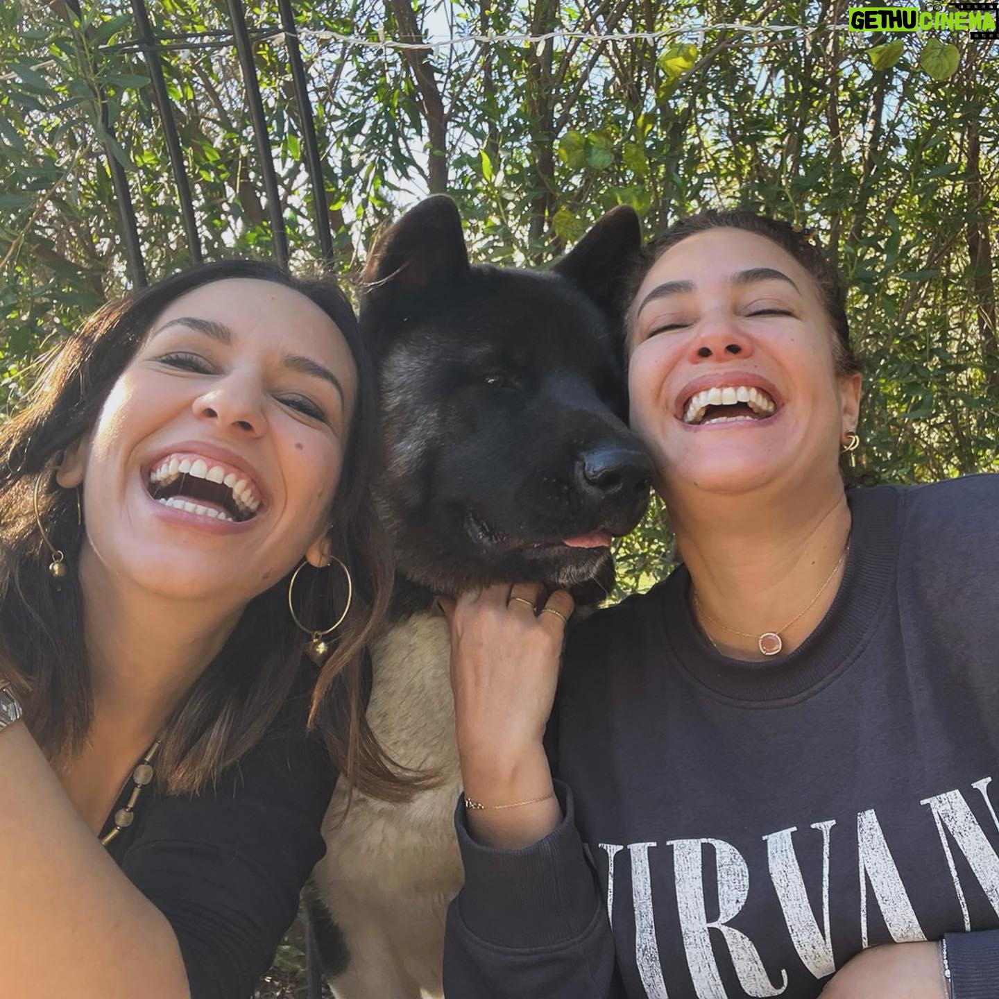 Hend Sabry Instagram - Happy birthday to my sister from another mister ❤️💃🏻💃🏻🧿🧿🪬🪬🥰🎊 I love you and I am very proud of the Woman you are blossoming into 💚💚💚 je T’aime Fattouma @fatmaabada