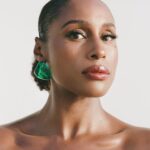 Issa Rae Instagram - Had the absolute pleasure of speaking with prolific author, @oteghauwagba for @portermagazine
—
Photographer: @deirdredeirdredeirdre
Stylist: @herinchoi1
Hair: @felicialeatherwood 
Makeup: @joannasimkin 
Art Director: @lizzy.cooney