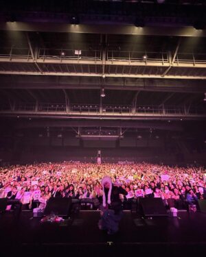 Lee Young-ji Instagram - Tokyo 💗