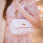 Worranit Thawornwong Instagram - ☺️💗 #ToryBurchSS24
#ToryBurchThailand