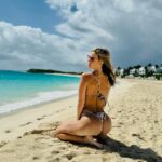 Jésica Cirio Instagram - Verano y playita☀️🏖️ La combinación perfecta 
👙 @cocotdufour