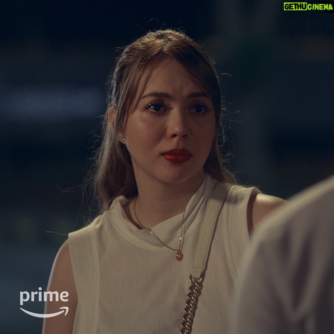 Julia Montes Instagram - Right person, wrong time. Catch #JuliaMontes and #AldenRichards in #FiveBreakupsAndARomance, coming this February 14 on Prime Video.