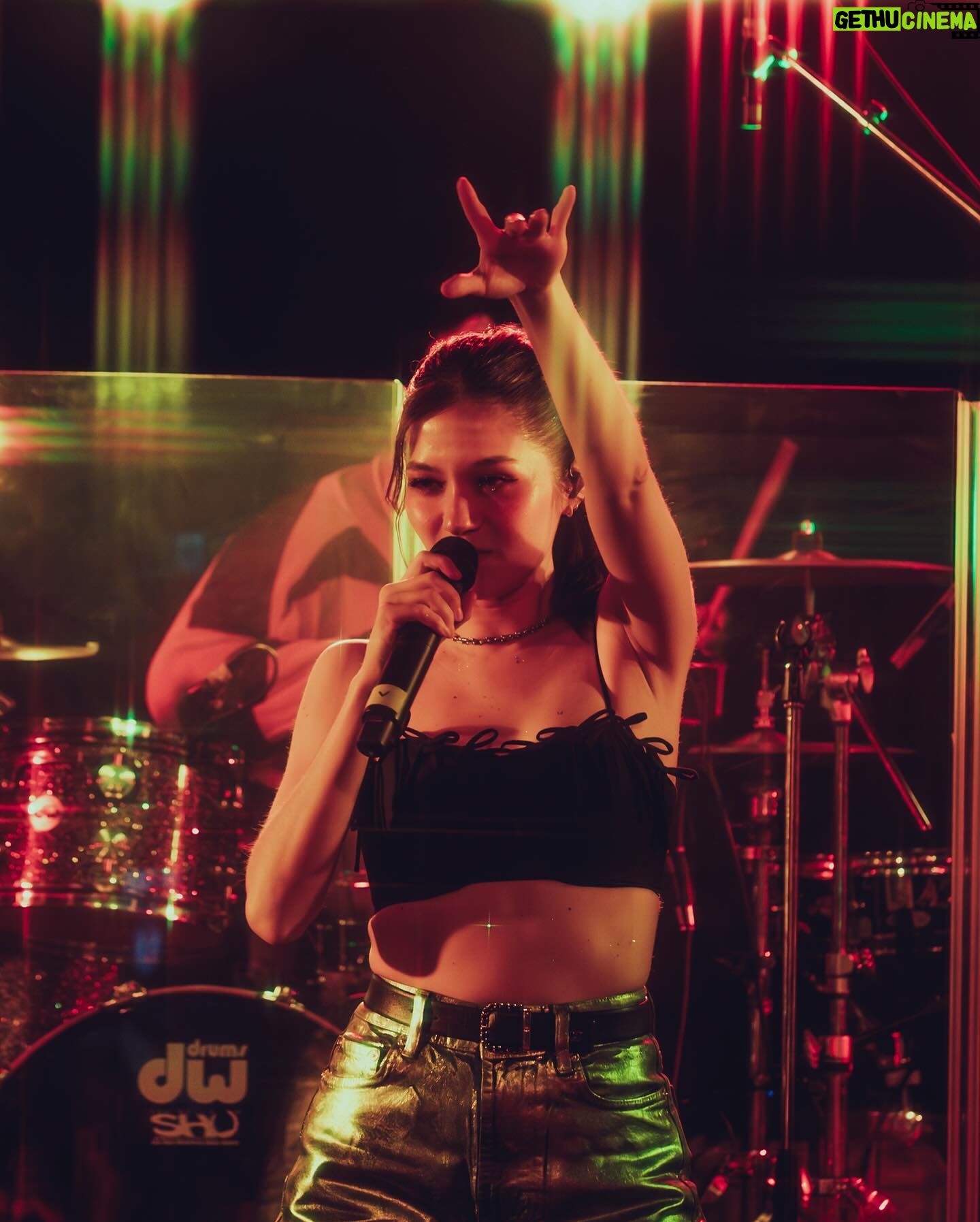 Violette Wautier Instagram - I had so much fun with you Brisbane💜