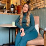 Dani Dyer Instagram - Mondays< 
@lovallofficial 
#collab