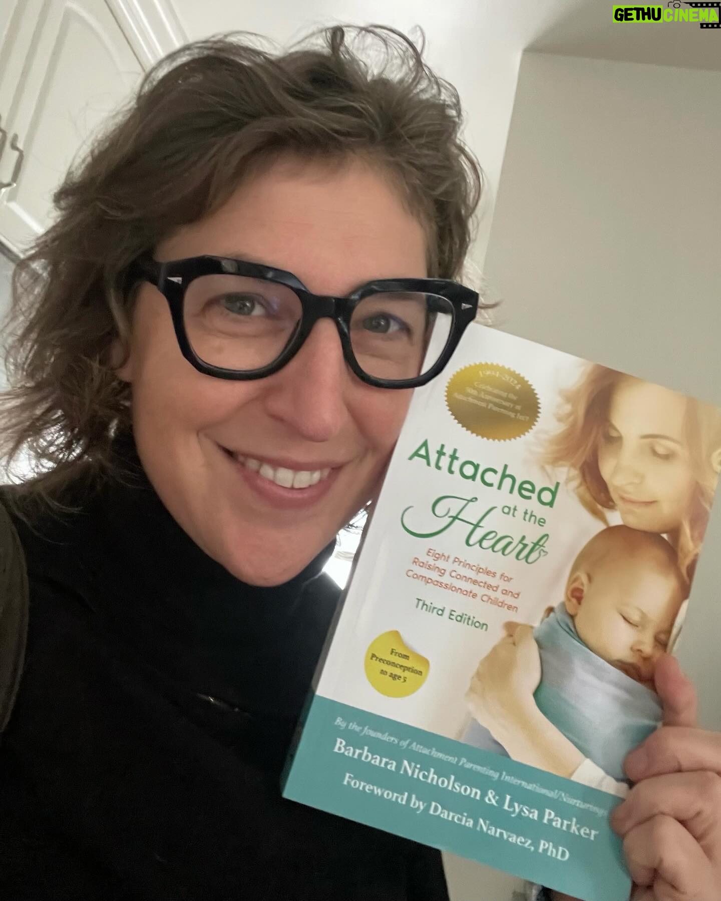 Mayim Bialik Instagram - ATTACHED AT THE HEART by Barbara Nicholson & Lysa Parker deserves a permanent place on our shelves and in our hearts! If you’re looking for practical tools for strengthening the emotional connection of your family to create a more compassionate world, I encourage you to please check this out! Link in bio.
@attachment_parenting @attached.at.the.heart #attachmentparenting #API #Nurturings #Normalizenurturing #gentleparenting #Positivechildhoodexperience #attachedattheheart