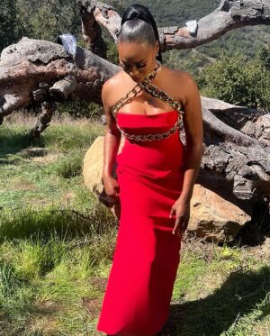 Cynthia Bailey Instagram - Today is National #WearRedDay. Join me in supporting women raising awareness that cardiovascular disease is the No. 1 killer of women.❤️

#nationalwearredday 
#cynthiabailey 
@goredforwomen
@americanheart