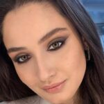 Gökçe Akyıldız Instagram – @akyldzgkce canım💫 makeup #mügeduranacuner