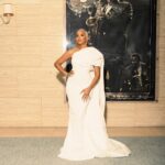 LeToya Luckett Instagram - ✨COLLECTIVE✨

It was a great pleasure to be amongst my peers as we honored 2 icons @mariahcarey & @lennykravitz at @blackmusiccollective. Thank you to my beautiful friend @valeisha & @recordingacademy for having me. Baabbbyyyy!! We had a time! You awwwreaady know what happens when me & the homie @bryanmichaelcox hear UGK @bunb 🤘🏾. Shout out to my fav the lovely @lovealexisley 😘

Styled by|| @icontips 
Makeup by|| @jamesmichaelartistry 
Hair by || @hair4kicks 
Photographer || @evision_photoz