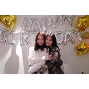 Nozomi Sasaki Instagram - 今日は♥️
絢の誕生日🎂
絢の幸せは私の幸せ♡
沢山思い出作ろう！末永く宜しく👵
先日、少し早く、合同で家族にお祝いしてもらいました✨
毎年、感謝です