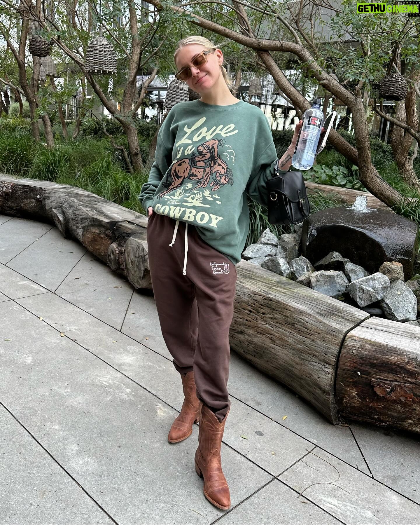 Kelsea Ballerini Instagram - yee’d and haw’d 🤠