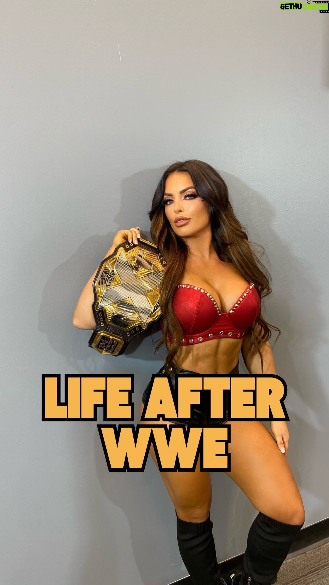 Mandy Rose Instagram - My transition after WWE has been a journey of highs and lows but it has truly helped me grow as a person. I chat about this and more from my time at the WWE in the latest episode of @poweralphaspodcast out now on YouTube, Spotify, and Apple Podcasts.
#MandyRose #MandySacs #WWE #PowerAlphasPodcast