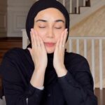 Wawa Zainal Instagram - Makeup makeup pakai @wawaofficialhq
