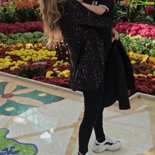 Sherlyn Instagram - Y para bailar contigo cualquier hors y lugar es perfecto @andrenuestrobebe
