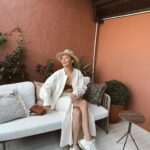 Melisa Döngel Instagram – 🕊️🕊️🕊️ @theloftclinictr 🤍🤍🤍