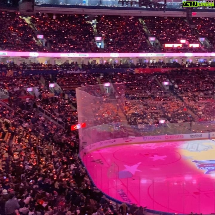 Anna Cathcart Instagram - channeled my energy from the last photo all weekend longš¤ thank you @nhl for a trip filled with good times and good olā hockey #NHLallstar