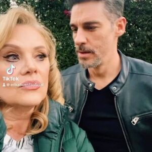 Erika Buenfil Instagram - Jajaja te adoro. @erickelias