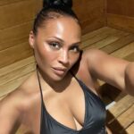 Cynthia Bailey Instagram - “never let them see you sweat!”🤎

oh is it pisces season yet?
birthday loading….♓️

#selflove 
#selfielove
#cynthiabailey
#50somethingcyntlol
#neverletthemseeyousweat