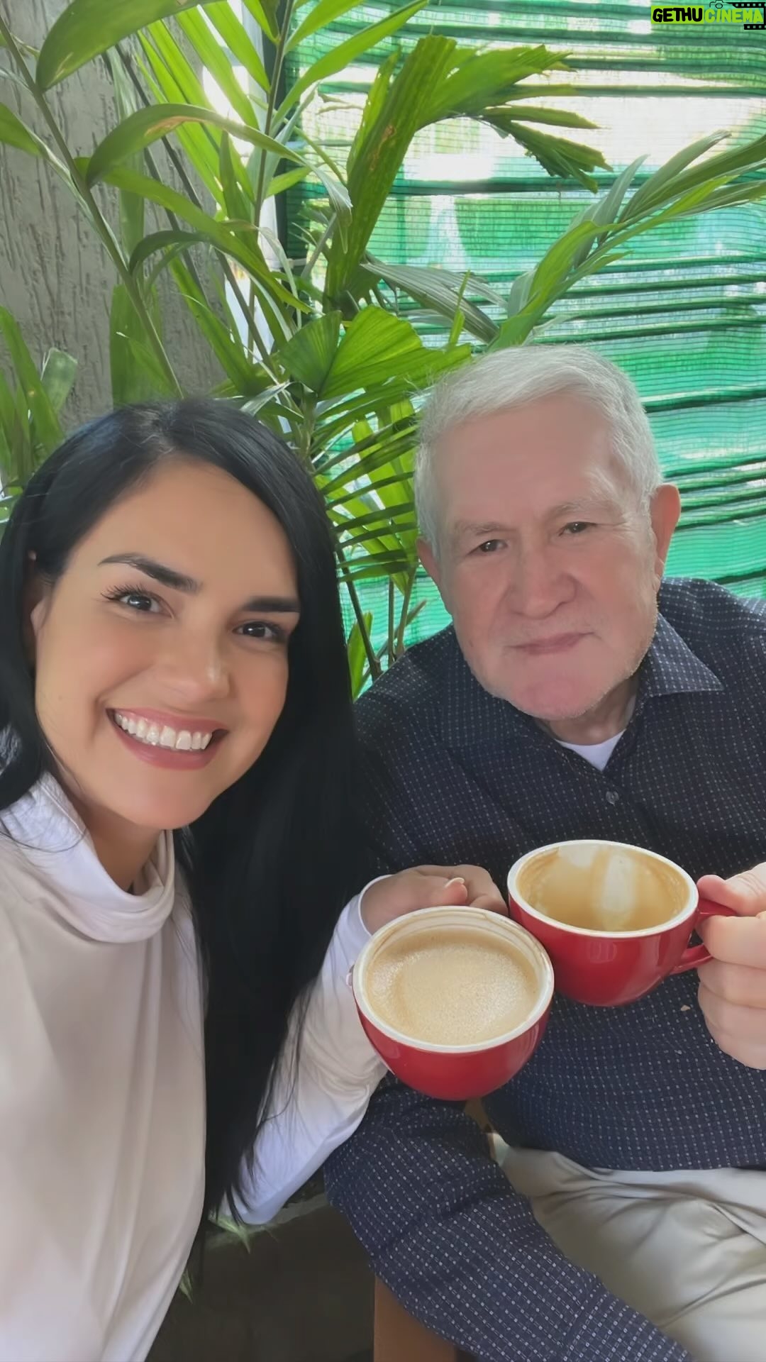 Scarlet Ortiz Instagram - Refelizzz Cumpleaños a mi papá belloooooo!!! Que Dios me lo colme de muchas bendiciones 🙌🏻 te amo papi!!! @franciscoortizbravo