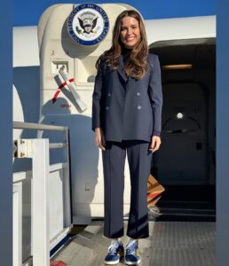 Sophia Bush Instagram - First day on Air Force Two or First Day of School? Same energy, tbh. #permanerd #reproductivefreedomstour #bansoffourbodies