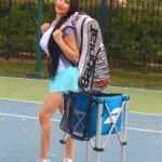 Lamitta Frangieh Instagram - Talk with your racquet & play with your heart 🎾
Full outfit @babolatarabia 
📸 @numberone.media 
@coachnazih 
.
.
#tennis #tenniscourt #tennislife #tennisworld #tennisgirl #tennisaddict #tennisshoes