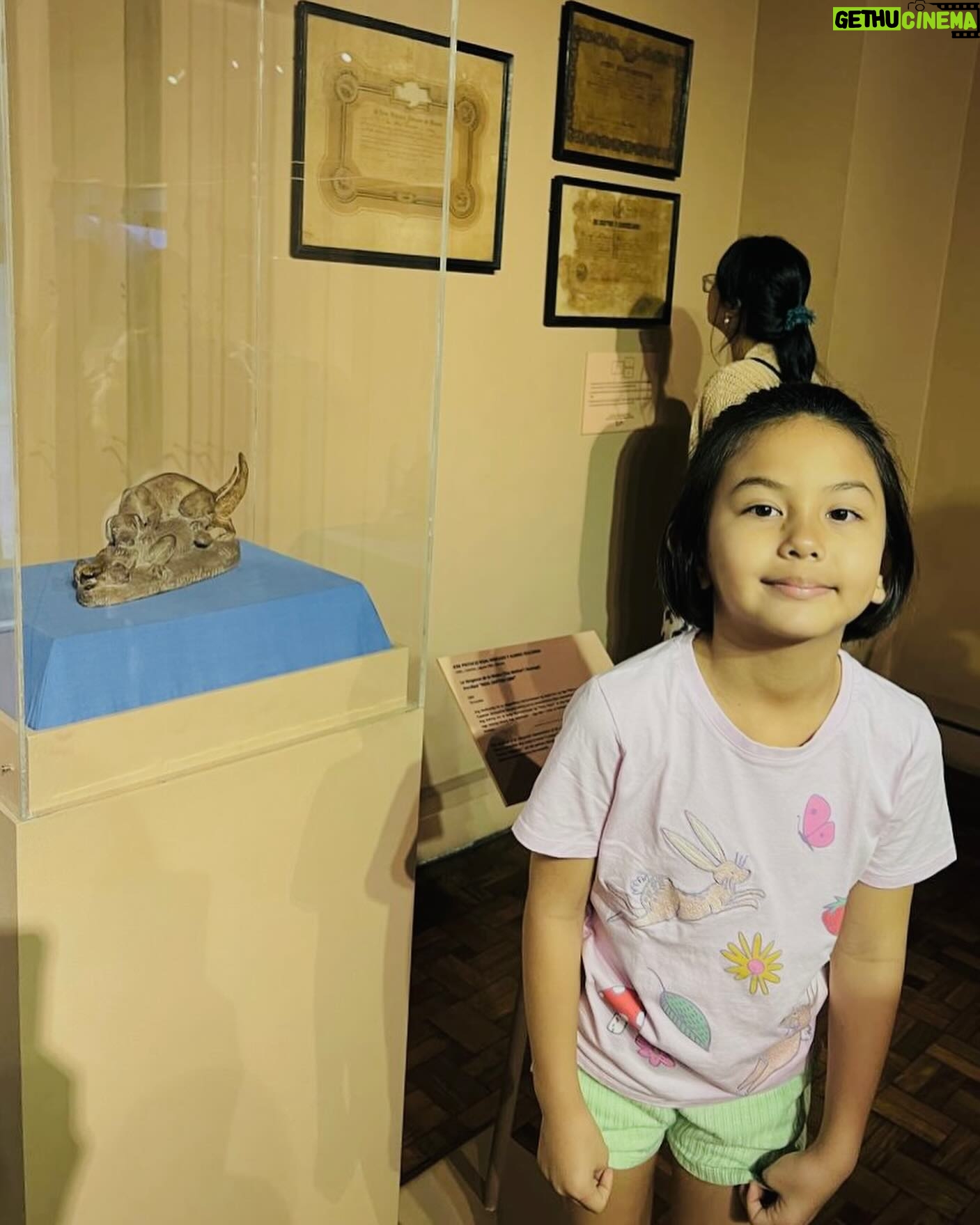 Beauty Gonzalez Instagram - The National Museum is always a good ideaš¤
Swipe to the last photo to see our favorite Sculpture
By Our National Hero Jose Rizal.
It is titled ā Motherās Revengeā
It shows a Mama Dog viciously attacking a Crocodile who has just eaten its Puppy.
I really wanted Olivia to see that.
Fair Warning! He he