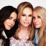 Kyle Richards Instagram - Family and baby goats. What more could one ask for? 🐐 🩷 #happybirthdayphoenix